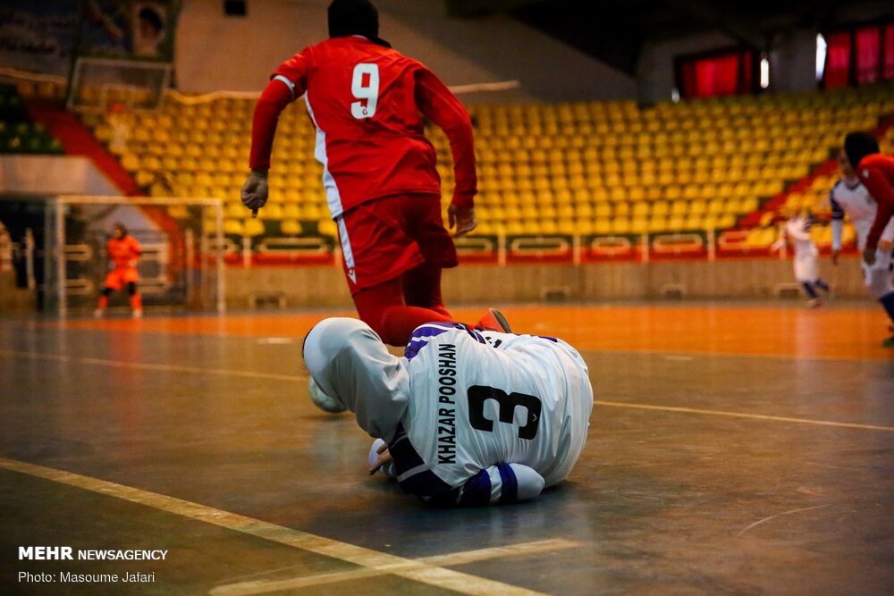انصراف دو تیم از لیگ برتر فوتسال بانوان و تعویق در شروع مسابقات!
