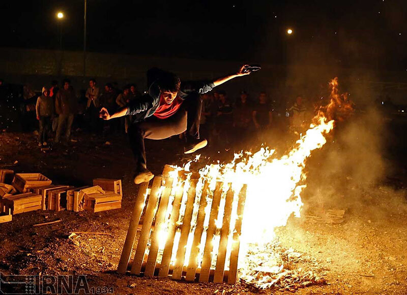 انفجار مواد محترقه در تکاب ۲ مورد قطع انگشت برجا
گذاشت