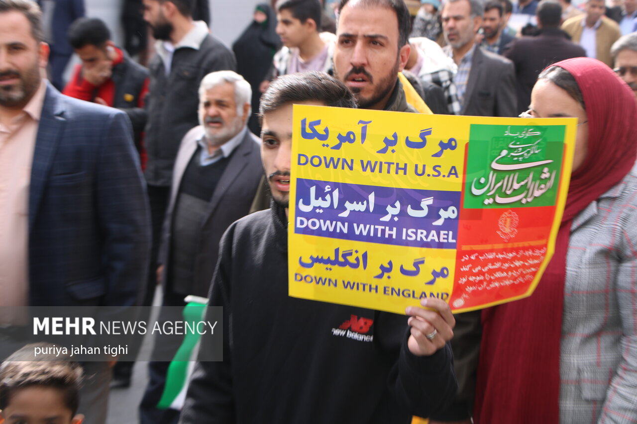 انقلاب اسلامی به مردم هویت و عزت نفس داده است/تشکر ازمردم