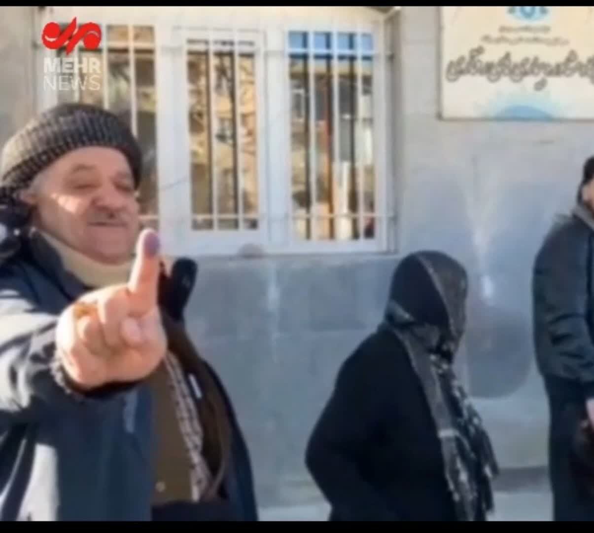 انگشتان آبی رنگ مردمان کُرد، عامل یاس دشمنان