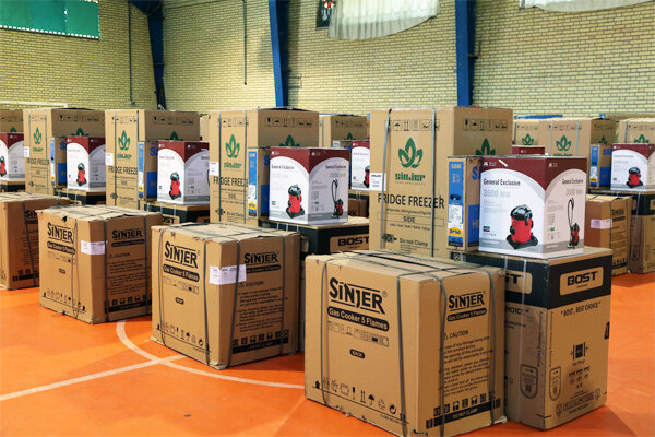 اهدای ۱۵ سری جهیزیه به افراد تحت پوشش بهزیستی درکردستان