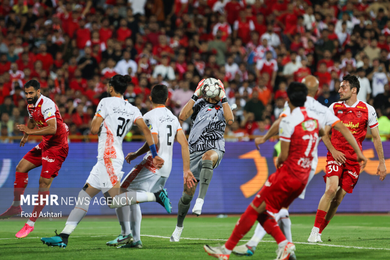 اوسمارشخصیت سرمربی بودن نداشت/پرسپولیس در ۴ پست نیازبه تقویت دارد