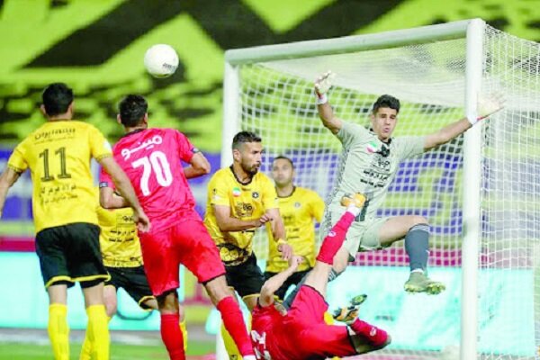 اولتیماتوم ۷۲‌ ساعته پرسپولیس به مهاجم سپاهان