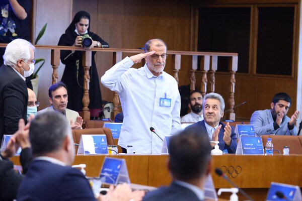 اولین تصویر از «خسروی‌وفا» پس از انتخاب به عنوان رئیس کمیته