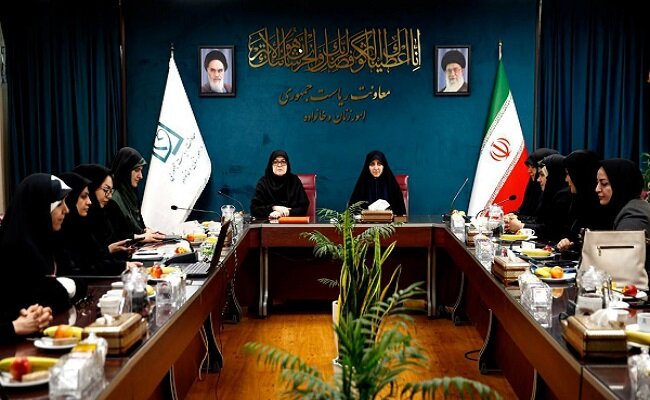 اولین نشست معاون رئیسجمهور با رؤسای ستاد بانوان امید
کشور
