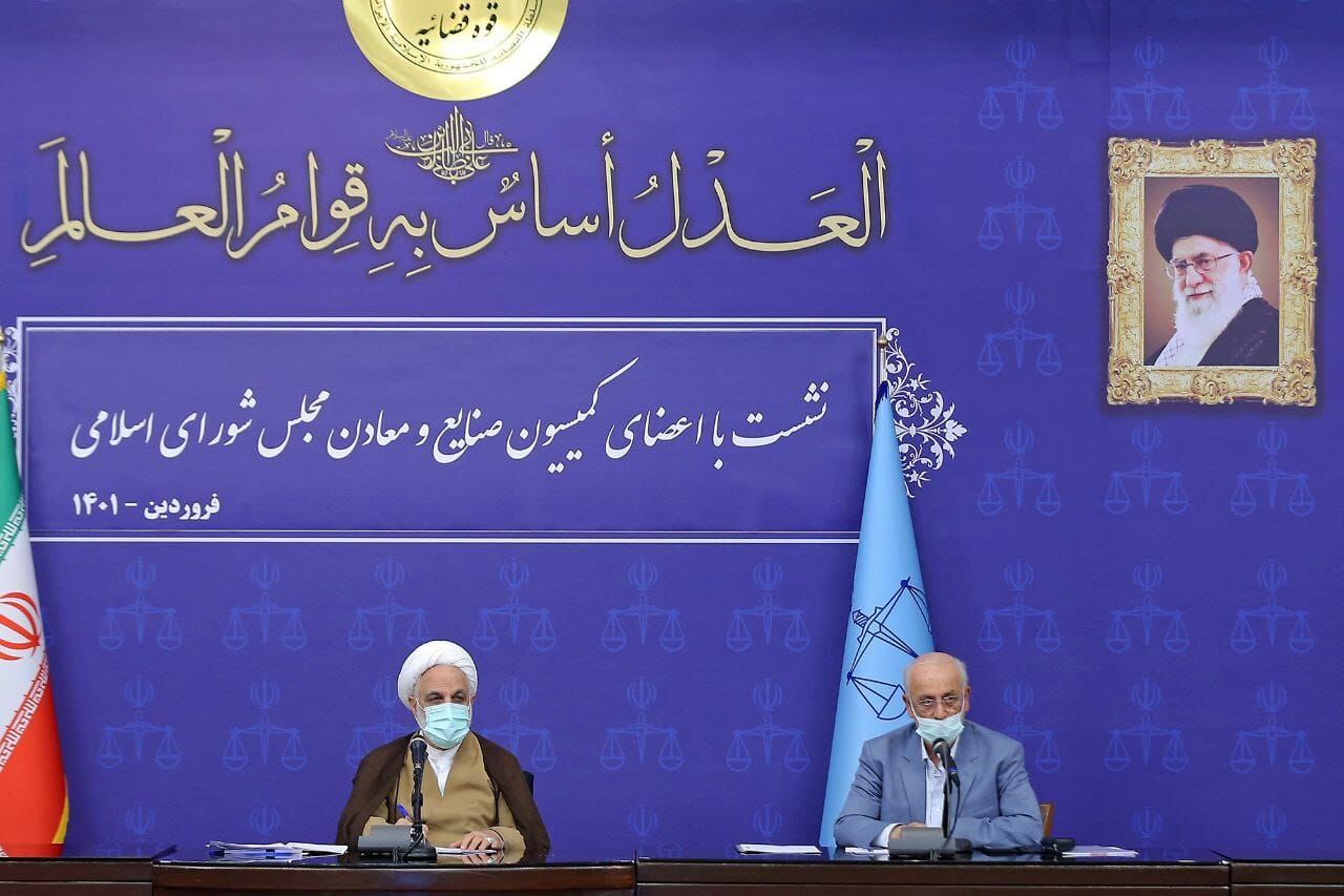 اژه ای: انعقاد قراردادهای متقن از الزامات پیشبرد طرحهای تولیدی است