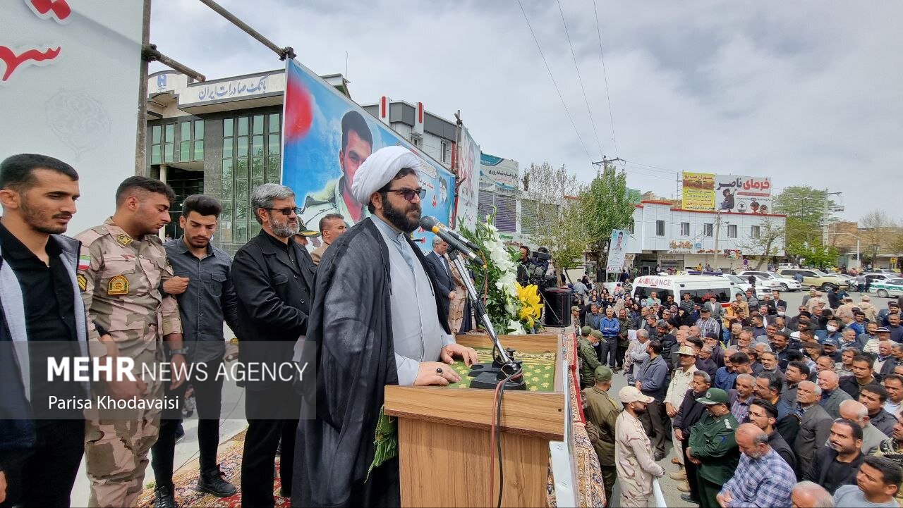 ایثار مردم کردستان در دفاع از ارزش های انقلاب در تاریخ ثبتاست