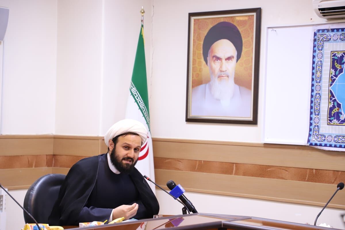 ایجاد هویت ملی توام با تعالیم دینی بین دانشآموزان از اهداف آموزش و پرورش است