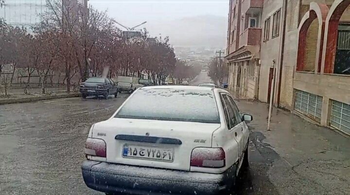 بارش اولین برف پاییزی در بیجار