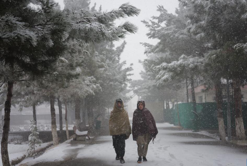 بارش برف و باران شدید در افغانستان جان ۱۱ نفر را گرفت