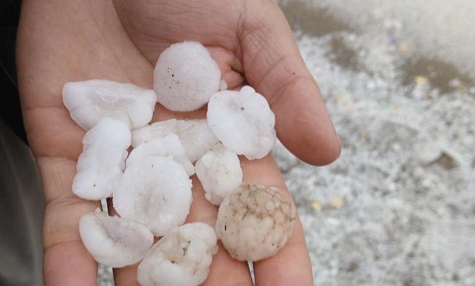 بارش تگرگ در روستاهای پیرانشهر