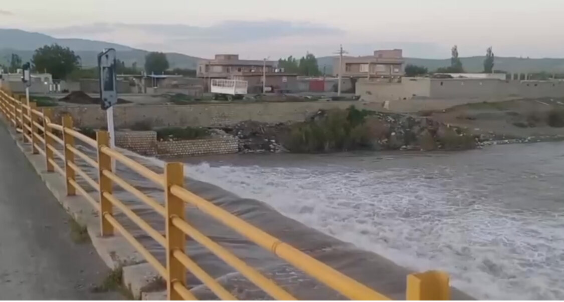 بارش ها موجب خروش رودخانه گدارچای نقده شد