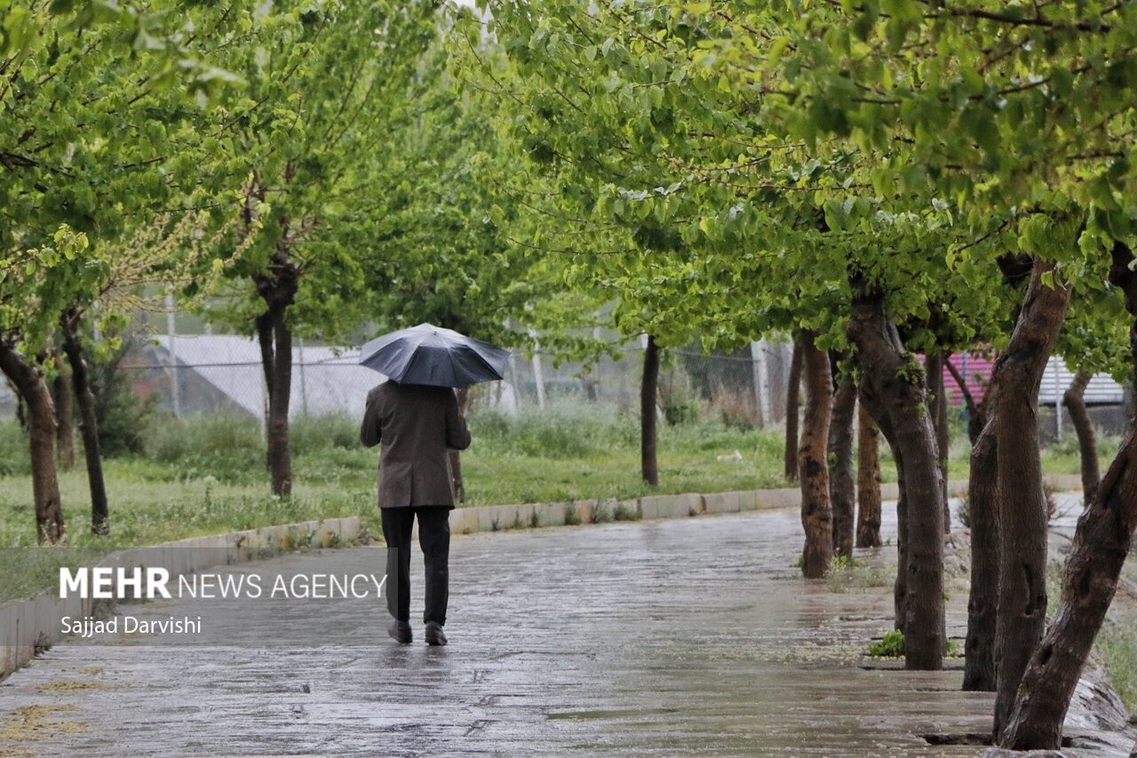 بارش ۱۶ میلیمتری باران تابستانی در شهر «زرینه»دیواندره