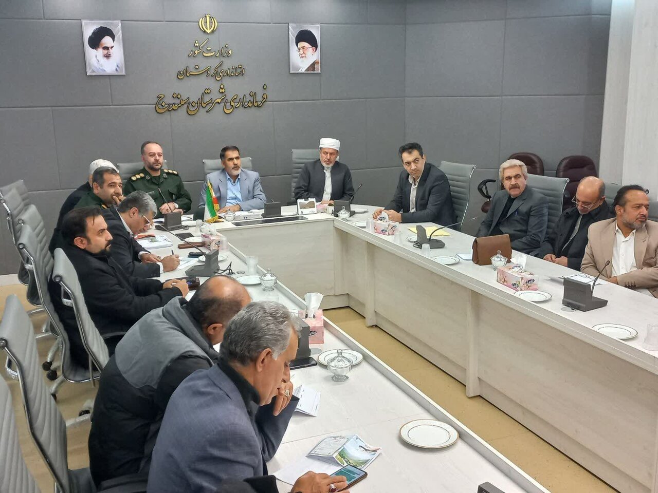 بازاریان و اصناف در تحقق مشارکت حداکثری نقش آفرینی کنند