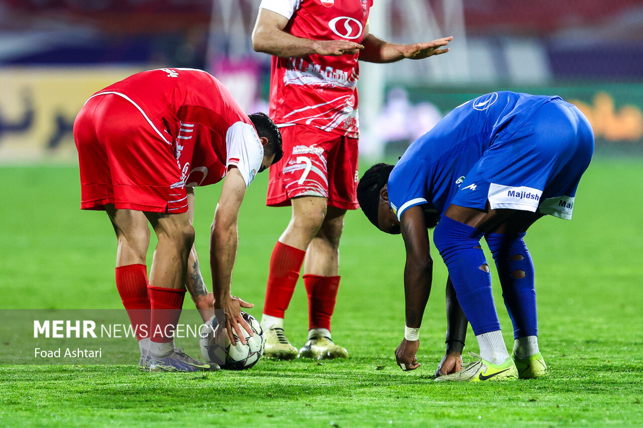 بازتاب تساوی پرسپولیس مقابل استقلال خوزستان؛ قهرمانی در گروی معجزه!
