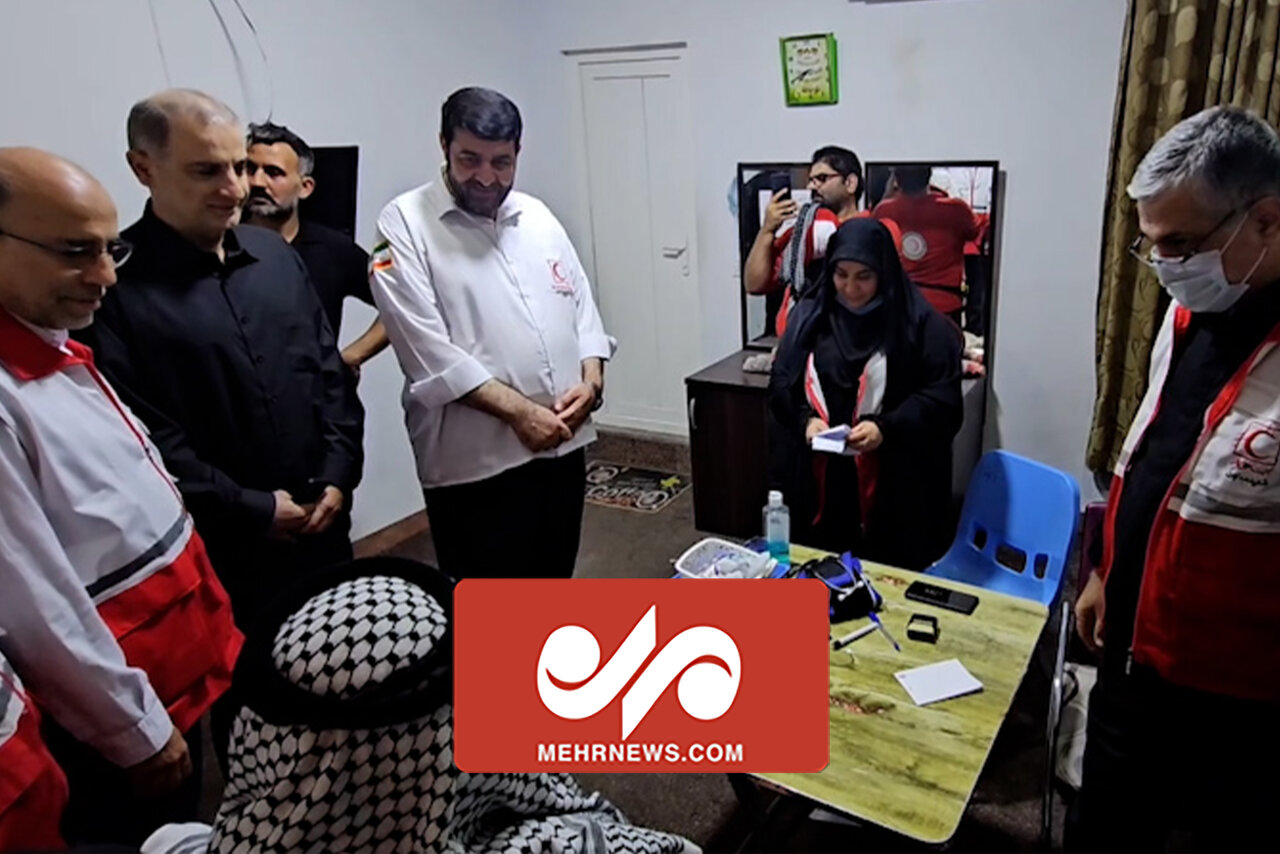 بازدید رئیس جمعیت هلال احمر از درمانگاه‌های شهرکربلا