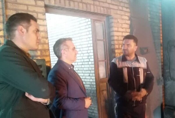 بازدید رئیس دادگستری دامغان از کارخانه فروسیلیس پس از مرگ یک کارگر