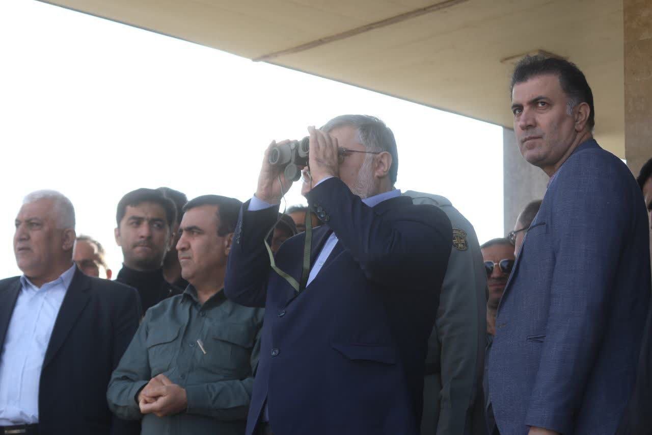بازدید رییس سازمان محیط زیست از تالاب کانی برازان
مهاباد