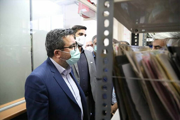 بازدید سرزده رئیس سازمان ثبت از واحدهای ثبتی