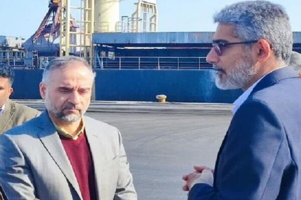 بازدید معاون حقوق عامه دادستان کل کشور از گمرک بندر شهیدرجایی