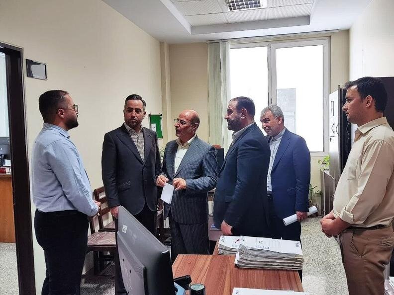 بازدید میدانی معاون منابع انسانی قوه قضائیه از دادسرای ناحیه ۵ تهران