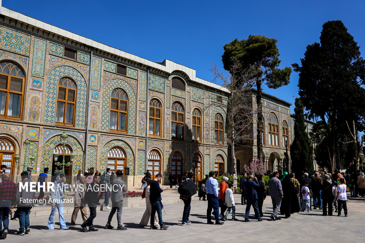 بازدید نوروزی از کاخ گلستان
