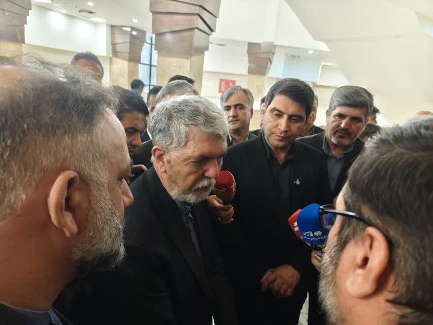 بازدید وزیر فرهنگ و ارشاد اسلامی از تالار مرکزی سنندج