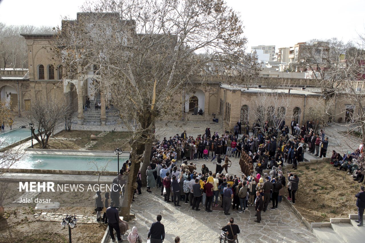 بازدید ۸۹۲ هزار مسافر از اماکن تاریخی و گردشگری کردستان