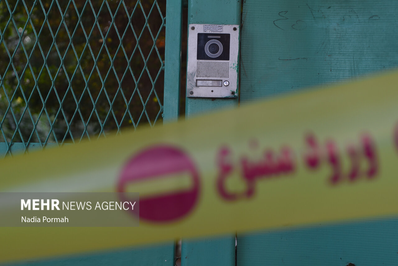 بازسازی صحنه قتل داریوش مهرجویی و وحیده محمدی‌فر+فیلم