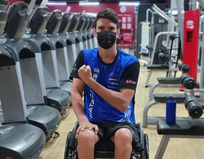 بازهم از استقلال شکایت می‌کنم/ باید تا آخر عمر به من مستمری
بدهند