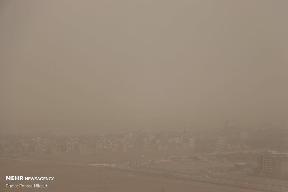 بازگشت غبار به پایتخت/ هشدار زرد صادر شد