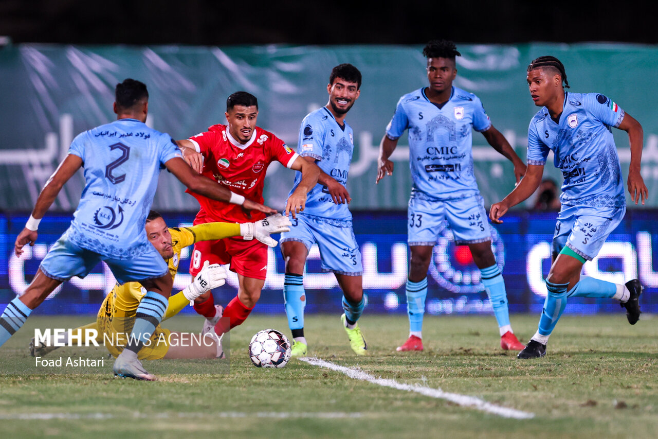 بازگشت پرسپولیس به مسیر پیروزی/ صعود به رده دوم جدول با شکست چادرملو