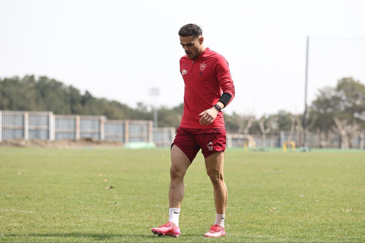 بازگشت چندباره ارونوف به تمرینات پرسپولیس