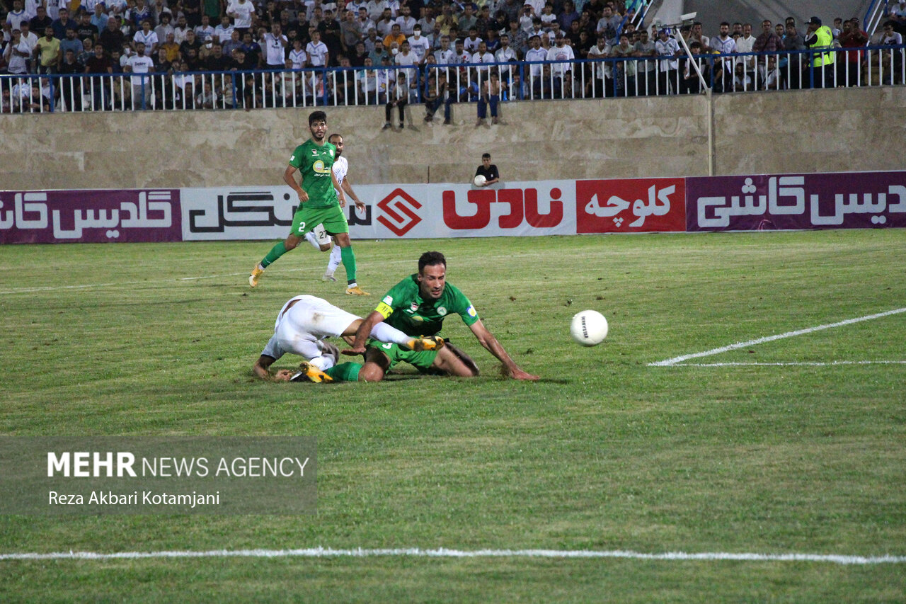بازی ملوان و فولاد به دلیل بارش باران لغو شد
