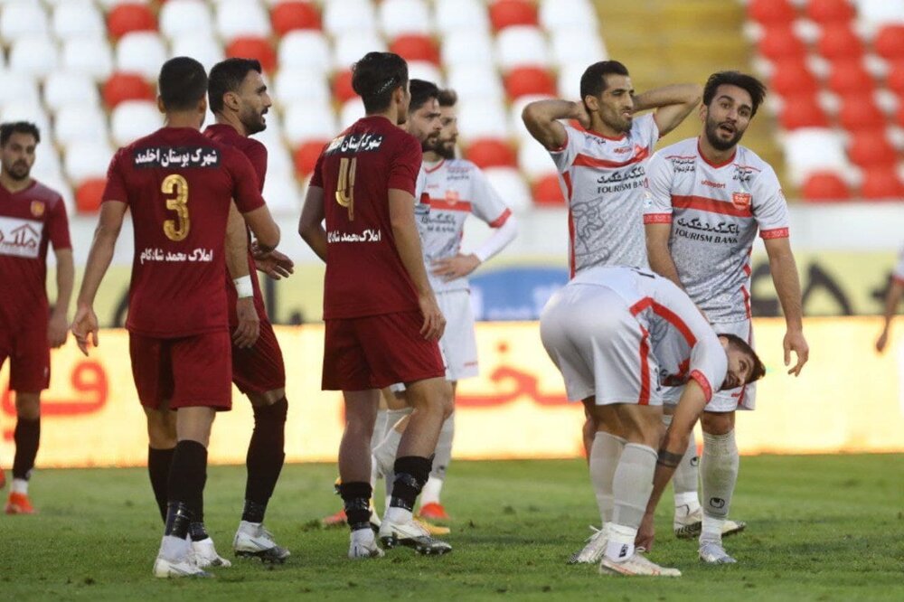 بازی پرسپولیس و سپاهان با حریفان بازهم به تعویق افتاد
