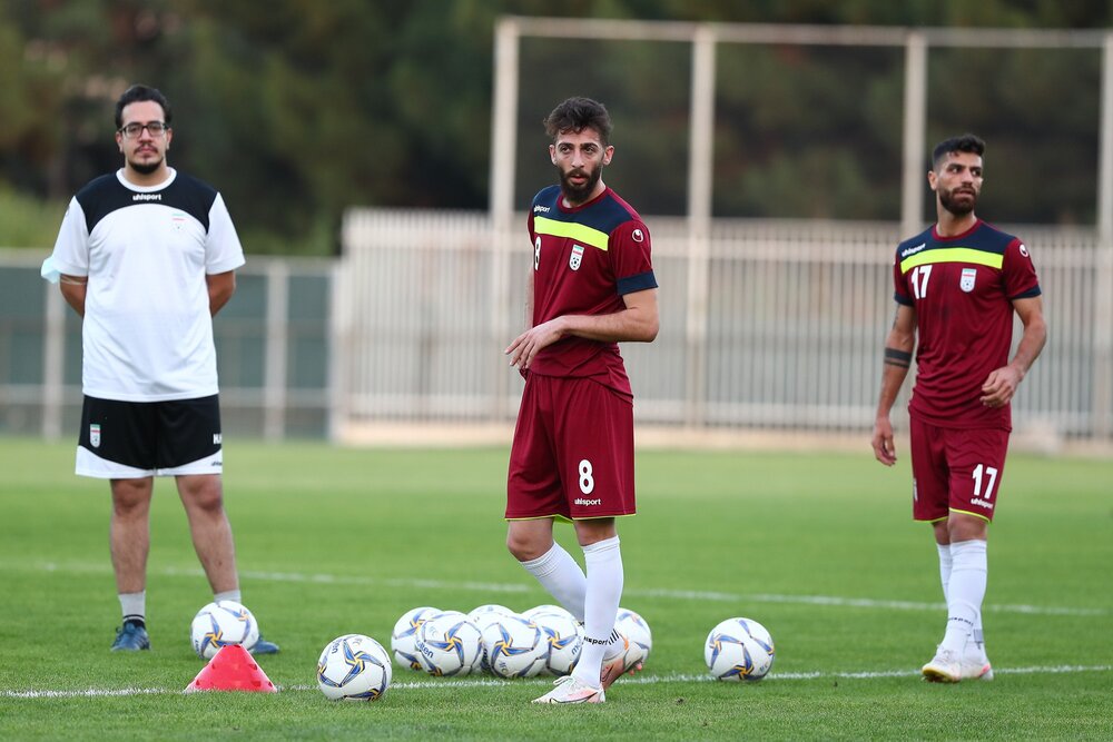 بازیکن تیم ملی فوتبال ایران به بیمارستان منتقل شد