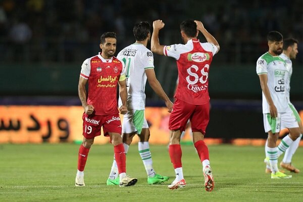 بازیکن قدیمی پرسپولیس در انتظار انتخاب سرمربی جدید