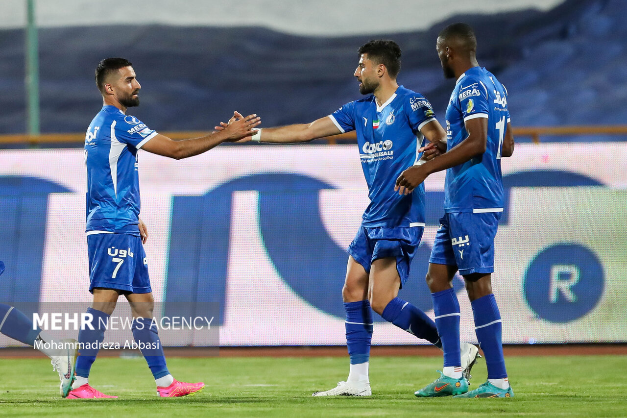 بازیکن میلیاردی سدراه خواسته نکونام/جذب بازیکن جدید منتفی می‌شود؟