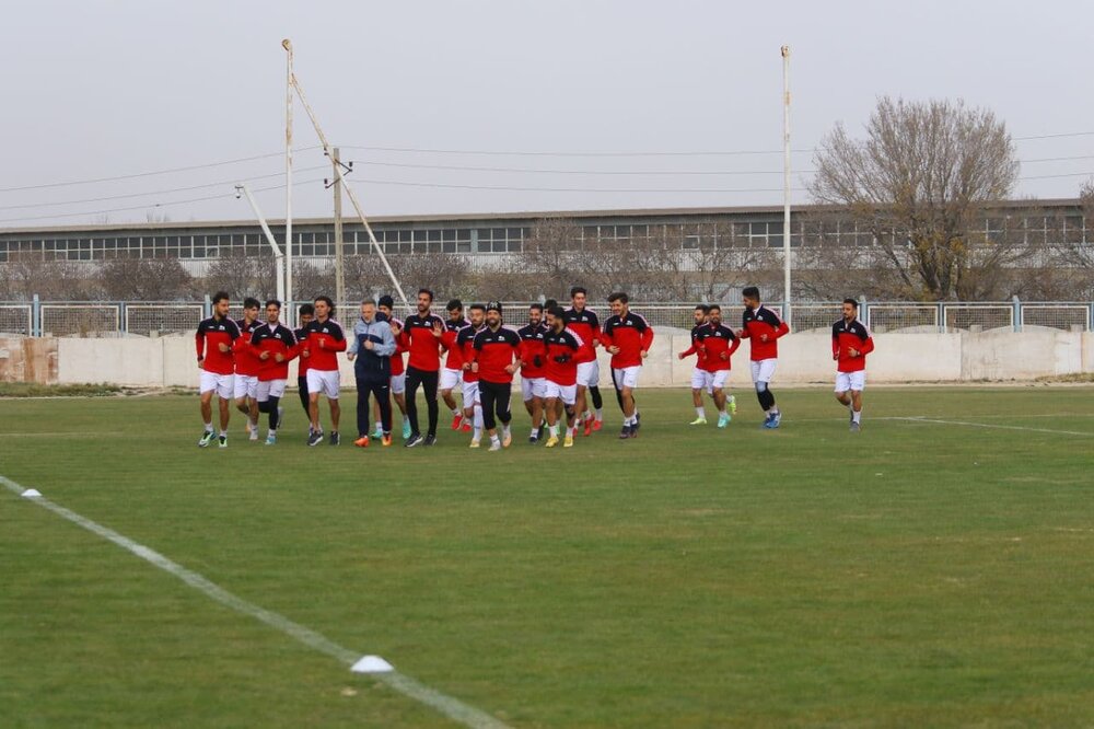 بازیکنان تراکتور ریکاوری کردند