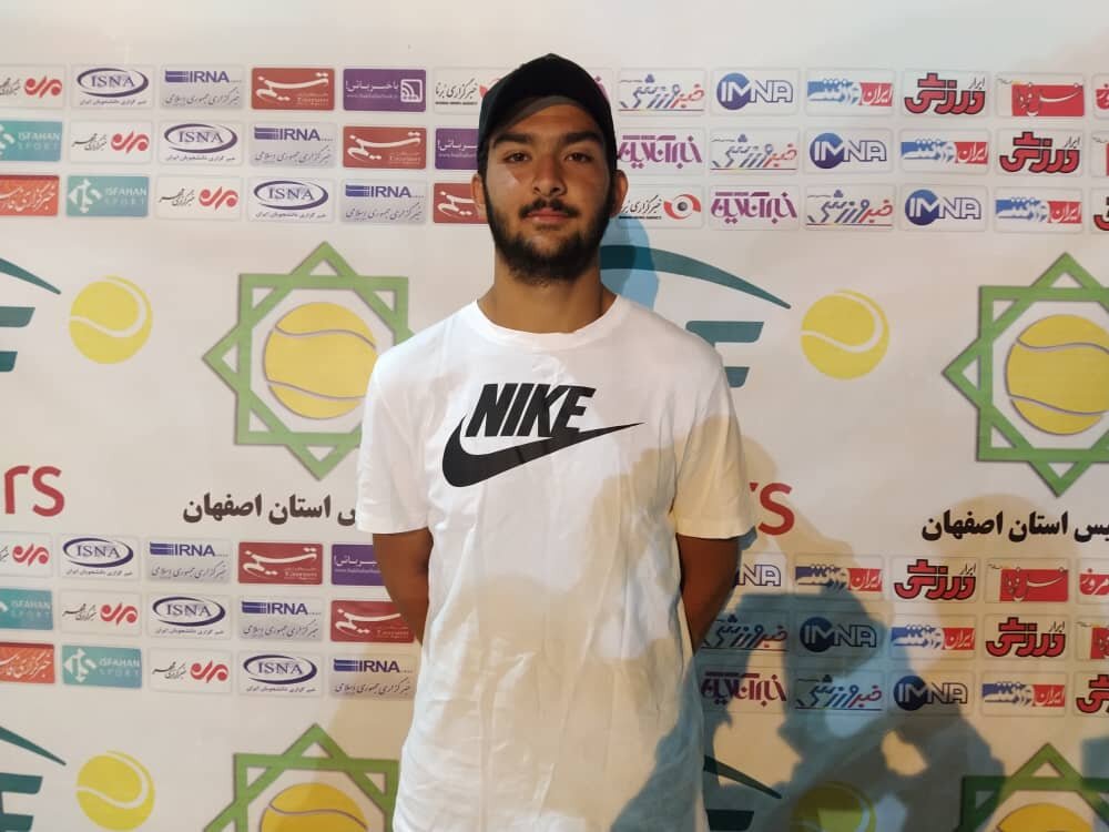 بازیکنان تنیس حمایت شوند/لزوم اعزام به مسابقات بینالمللی