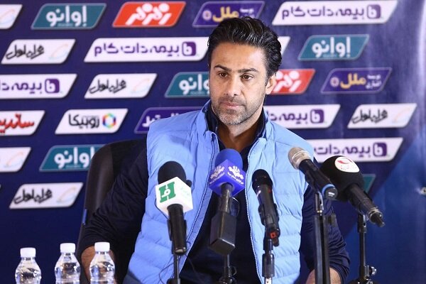 بازی‌های استقلال قبل از پرسپولیس باشد/ اهل جا زدن نیستم