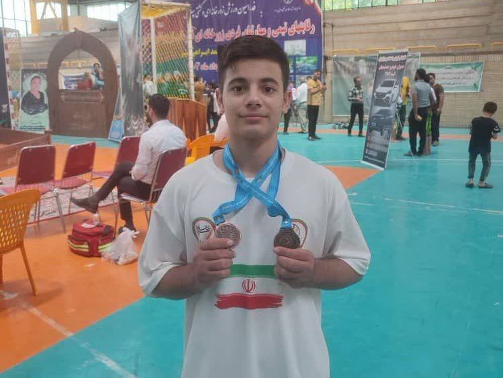 باستانی کار کردستانی۲ نشان برنزمسابقات قهرمانی کشور را کسب
کرد
