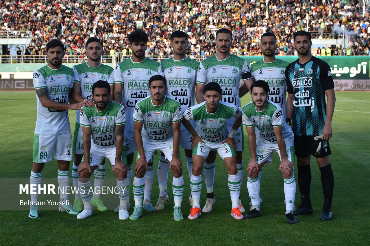 باشگاه آلومینیوم: مذاکره با بازیکنان خلاف اصول حرفه ای است