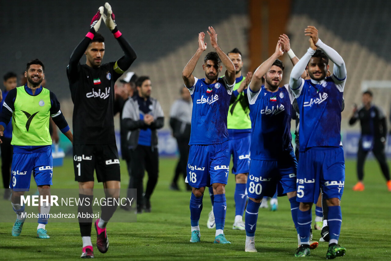 باشگاه استقلال: بازیکنی می‌گیریم که در لیست ساپینتوباشد