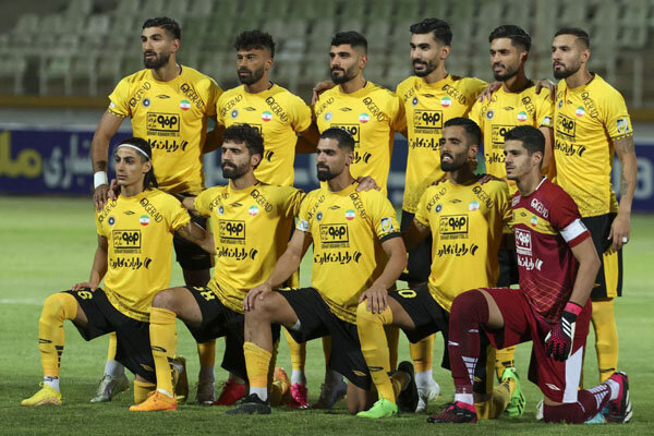 باشگاه سپاهان:‌بازی با تصمیم داور لغو شد/از الاتحاد شکایت می‌کنیم