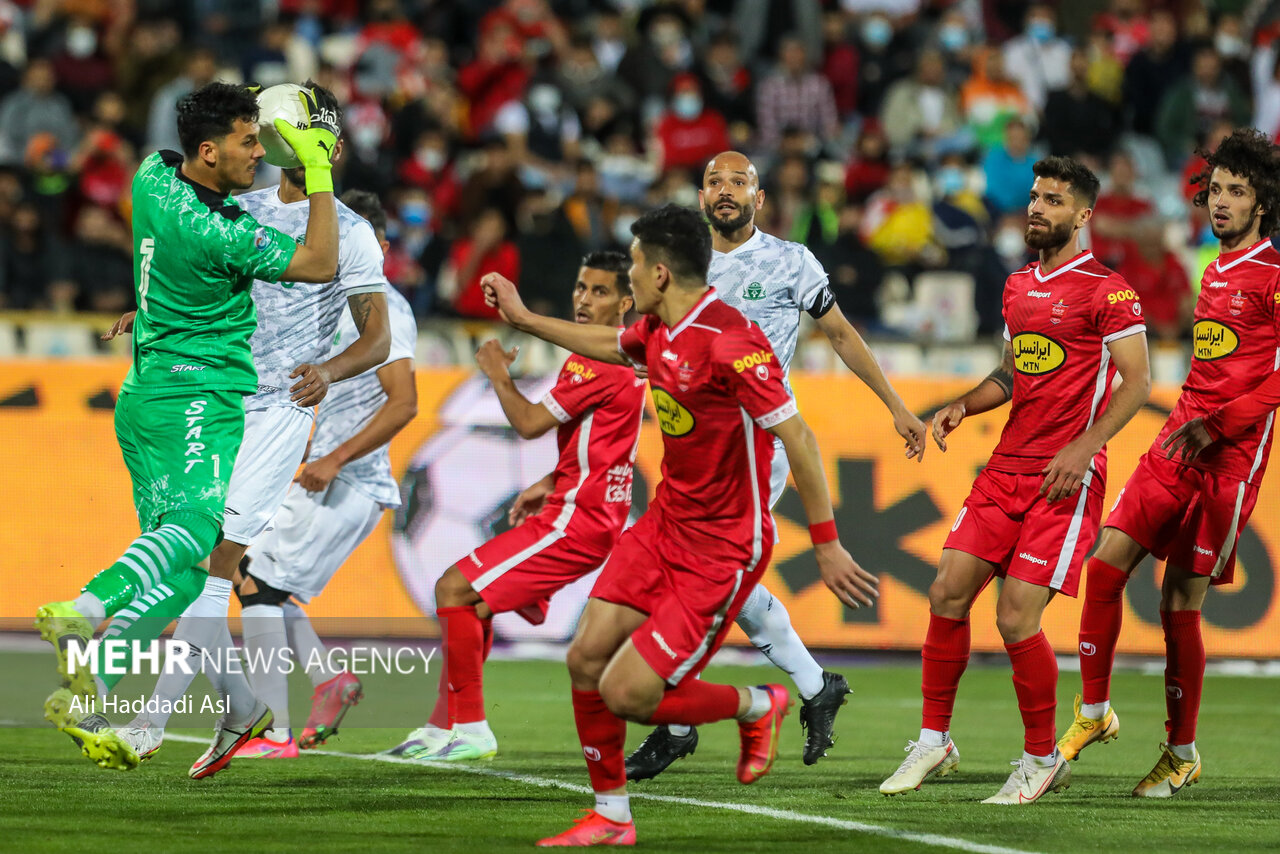 باشگاه پرسپولیس تکلیف گل‌محمدی را مشخص کرد