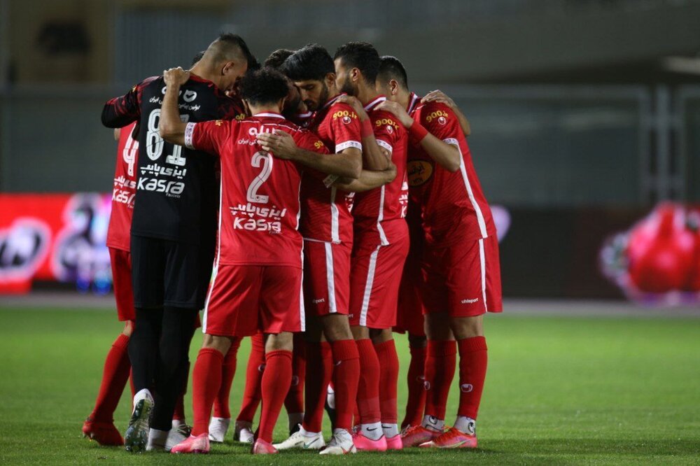 باشگاه پرسپولیس جذب مربی خارجی را تکذیب کرد