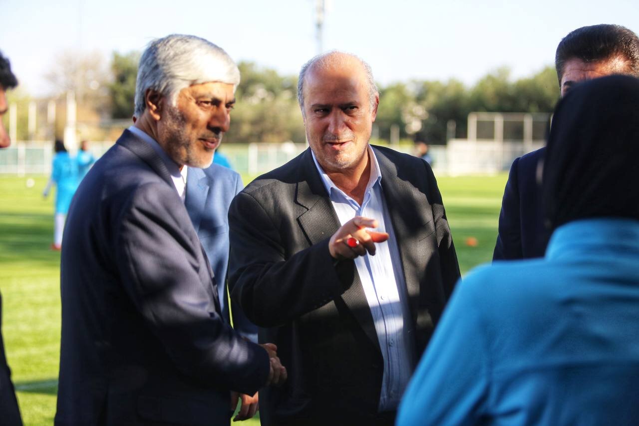 باشگاه‌داری کار ما نیست/ استقلال و پرسپولیس را واگذارمی‌کنیم