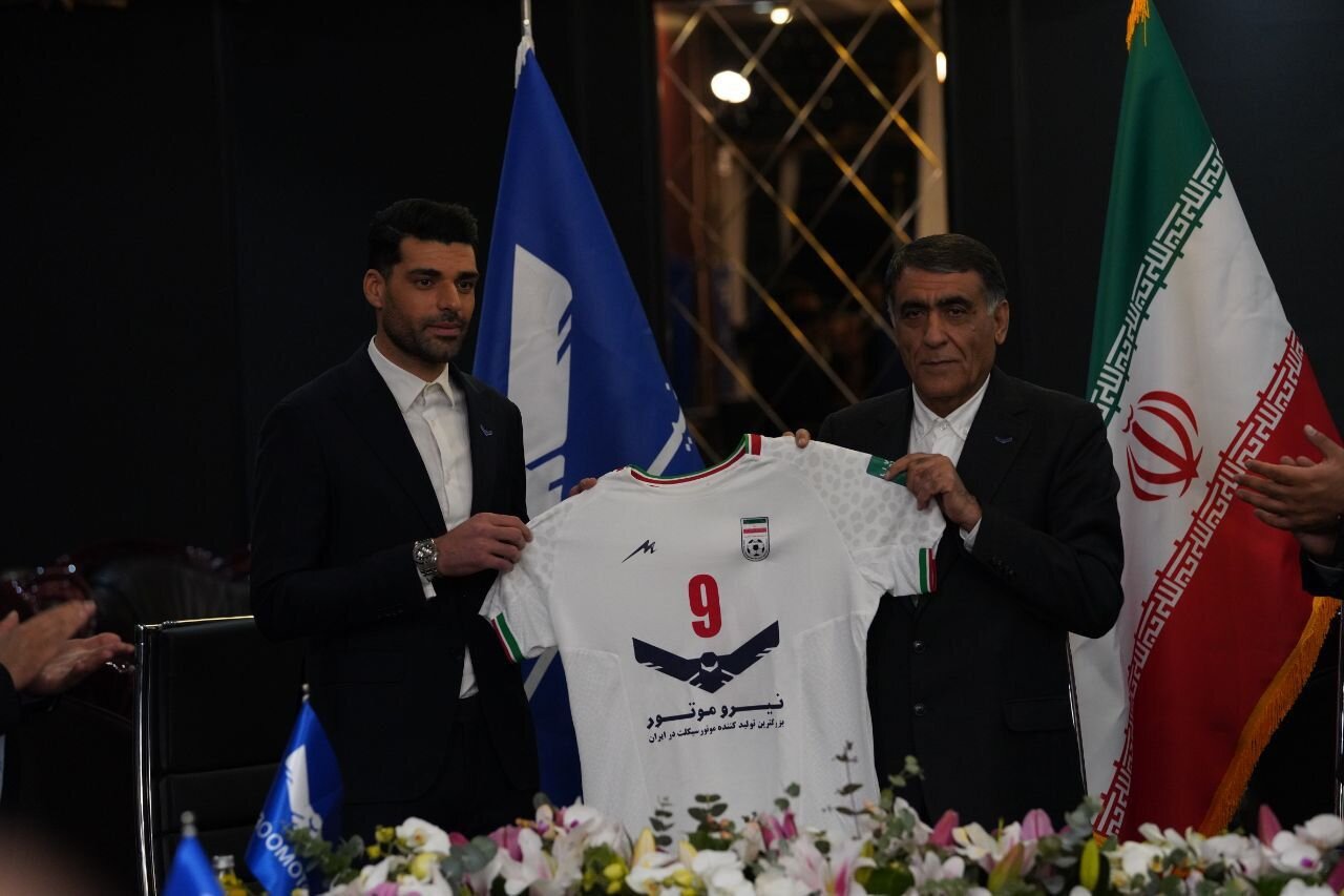 باعث افتخار است که سفیر برند پرآوازه و محبوب نیرو موتورشدهام