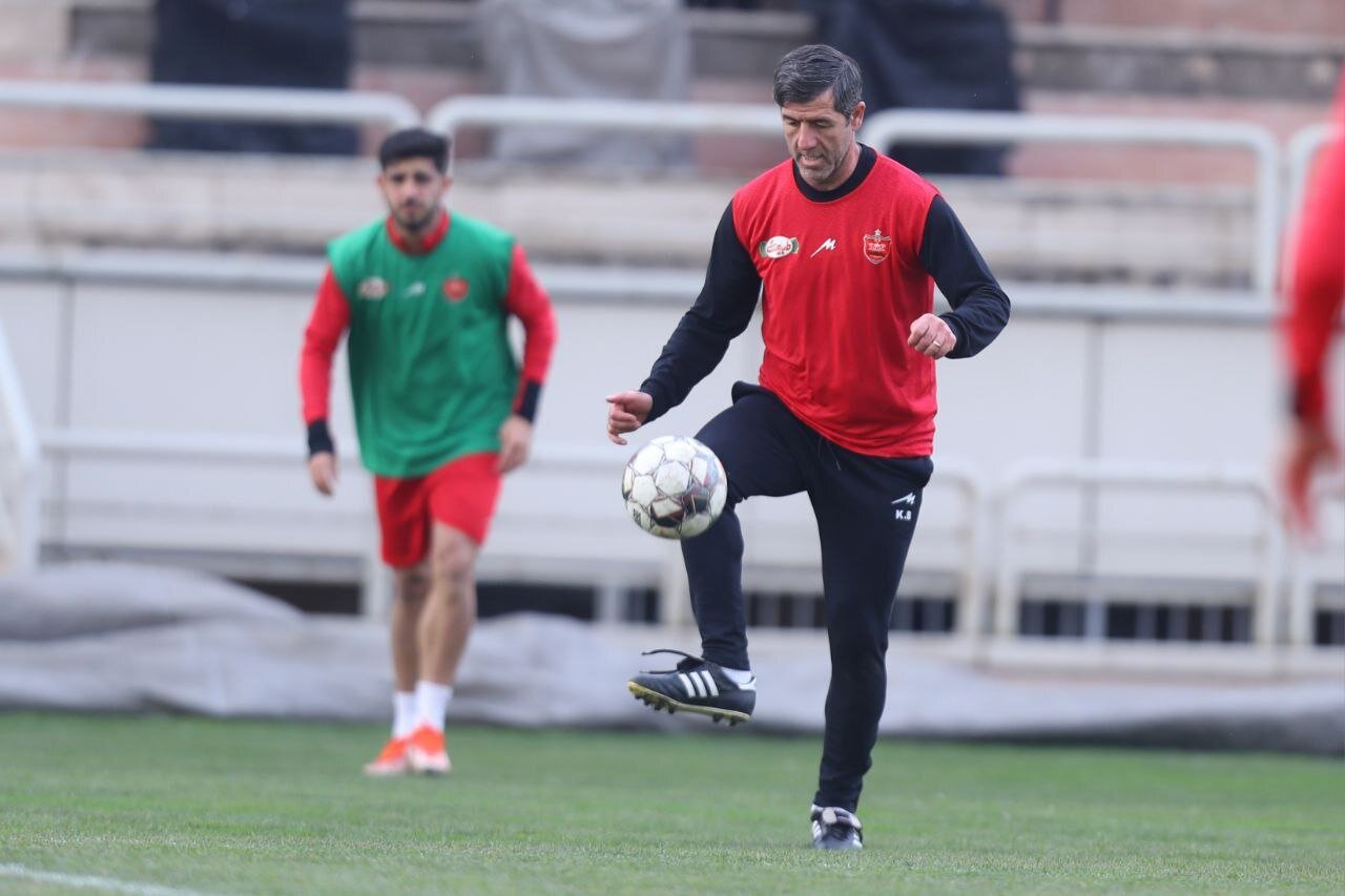 باقری: مشکلی برای همکاری با پرسپولیس ندارم/ باید با تارتار صحبت کنم